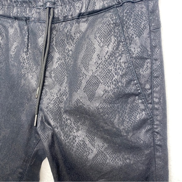 BEVY FLOG Black Cropped Pants - Picture 4 of 9